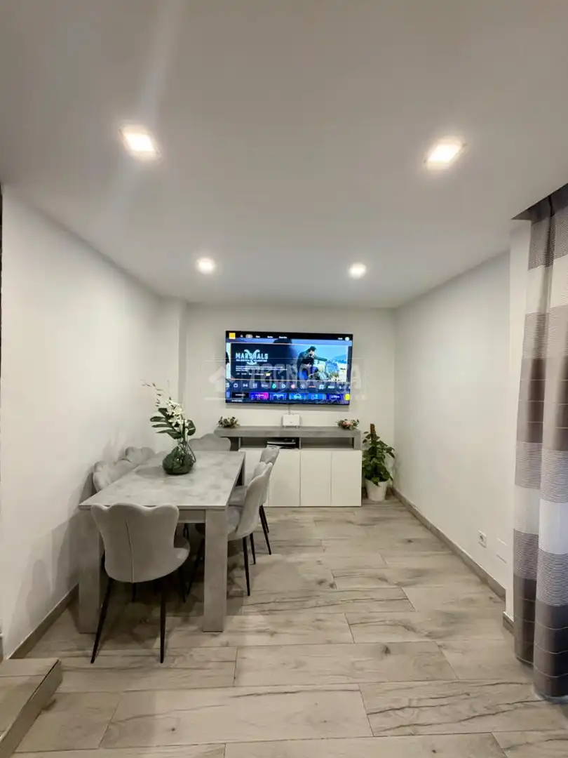Sala de estar de Casa adosada en venta en Madrid con Aire acondicionado, Calefacción y Terraza