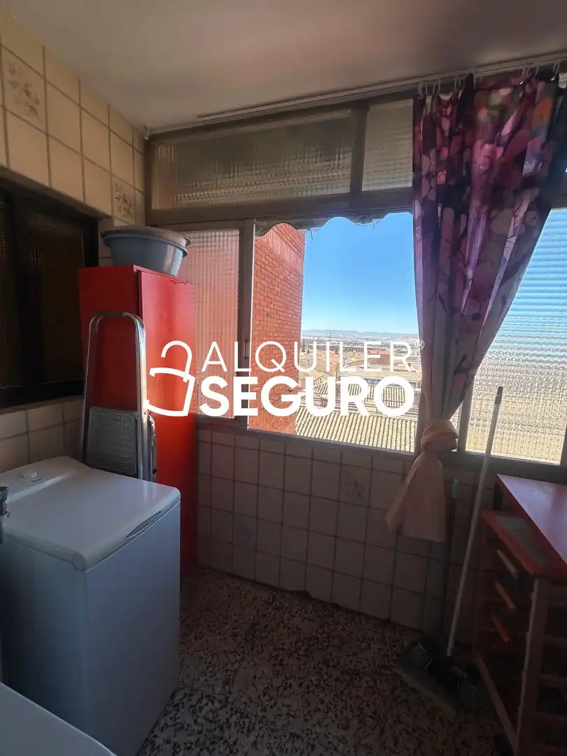 Flat with lift to rent in Doctor Vaca de Castro, imagen 5