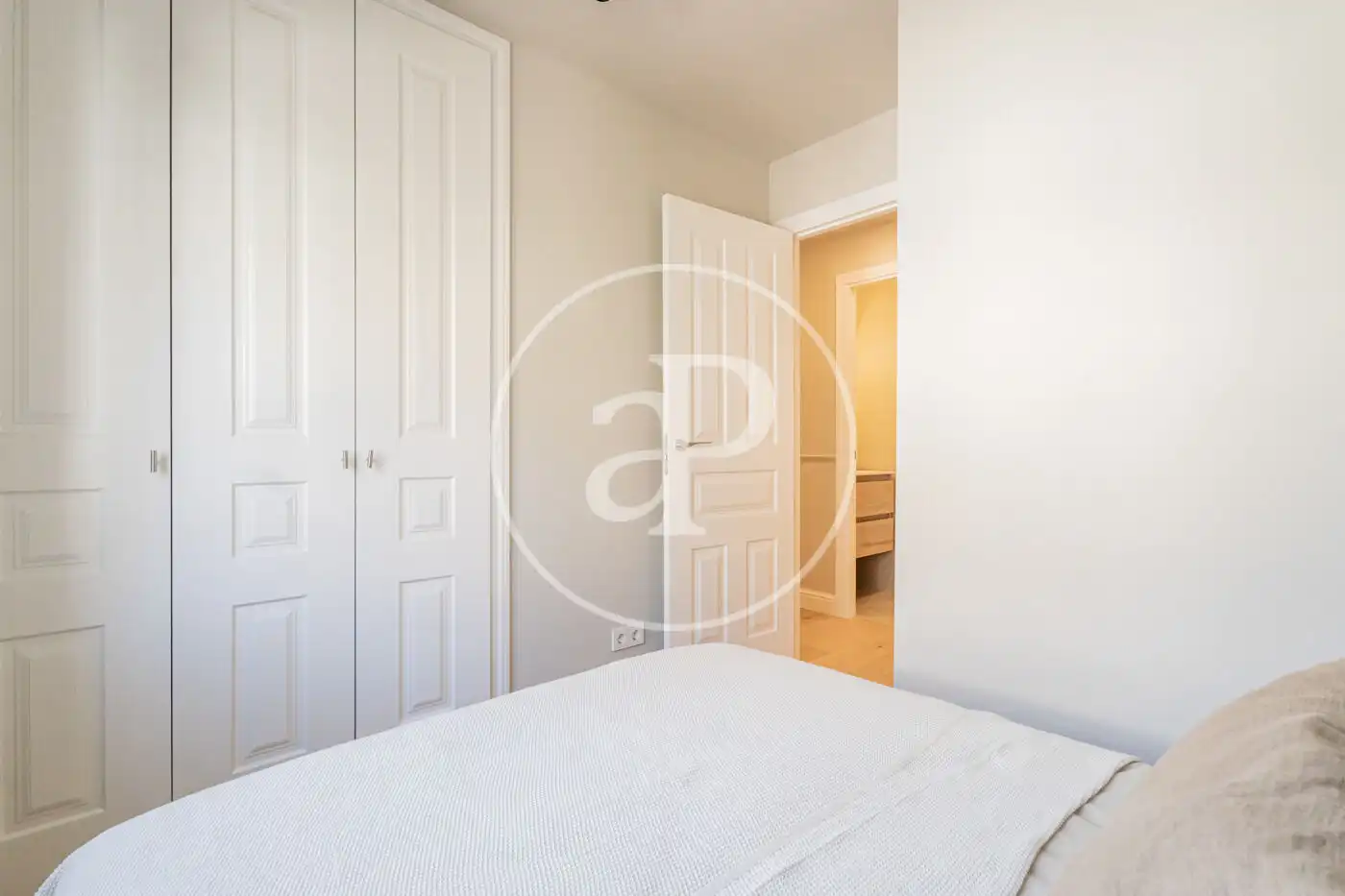 Habitación de Piso en venta en Madrid con Aire acondicionado, Calefacción y Balcón