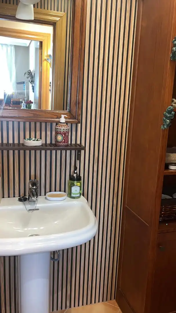 Badezimmer von Wohnung zur Miete in Benalmádena mit Klimaanlage, Heizung und Möbliert