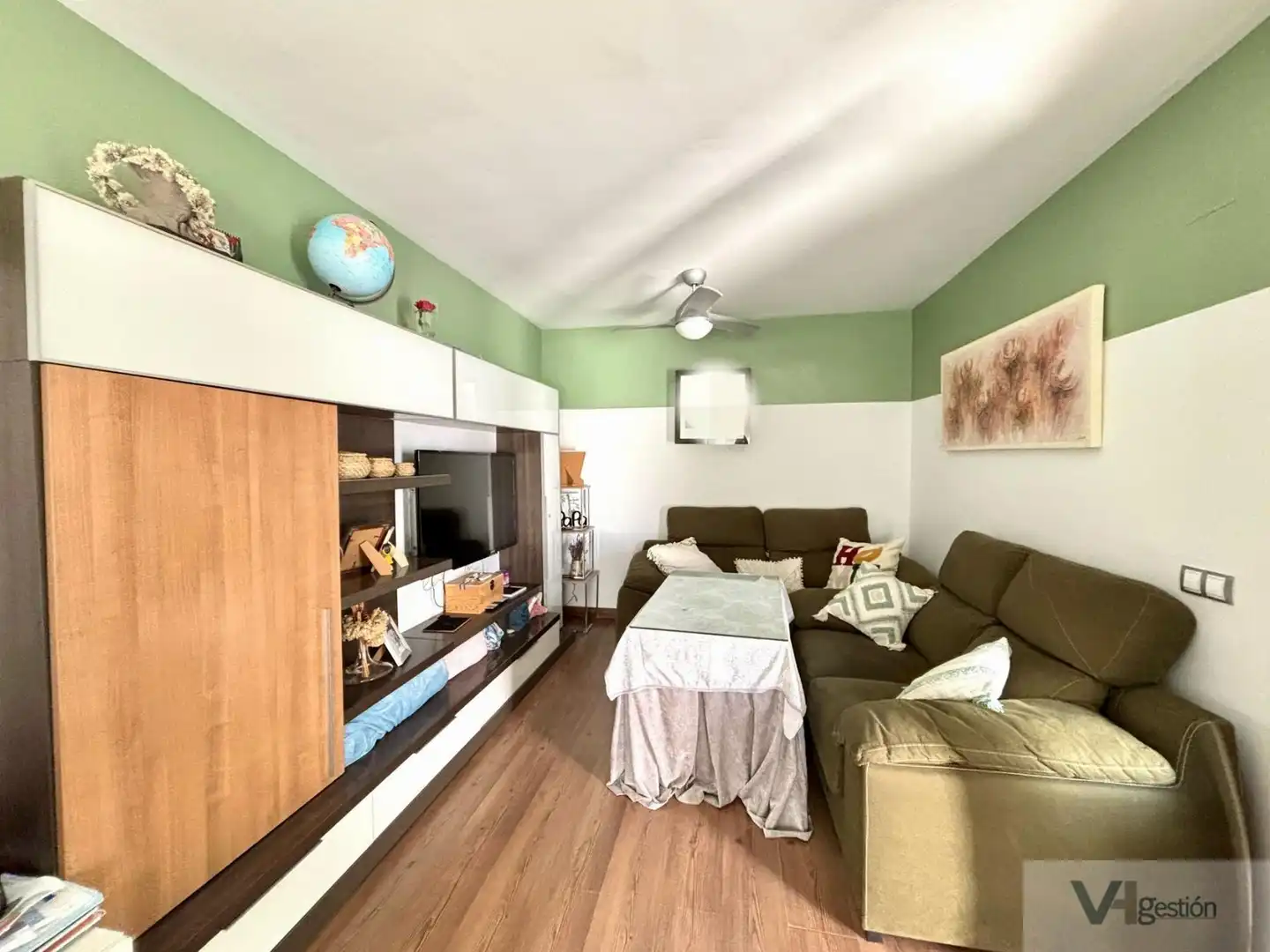 Sala de estar de Casa o chalet en venta en Villamartín con Aire acondicionado, Terraza y Amueblado