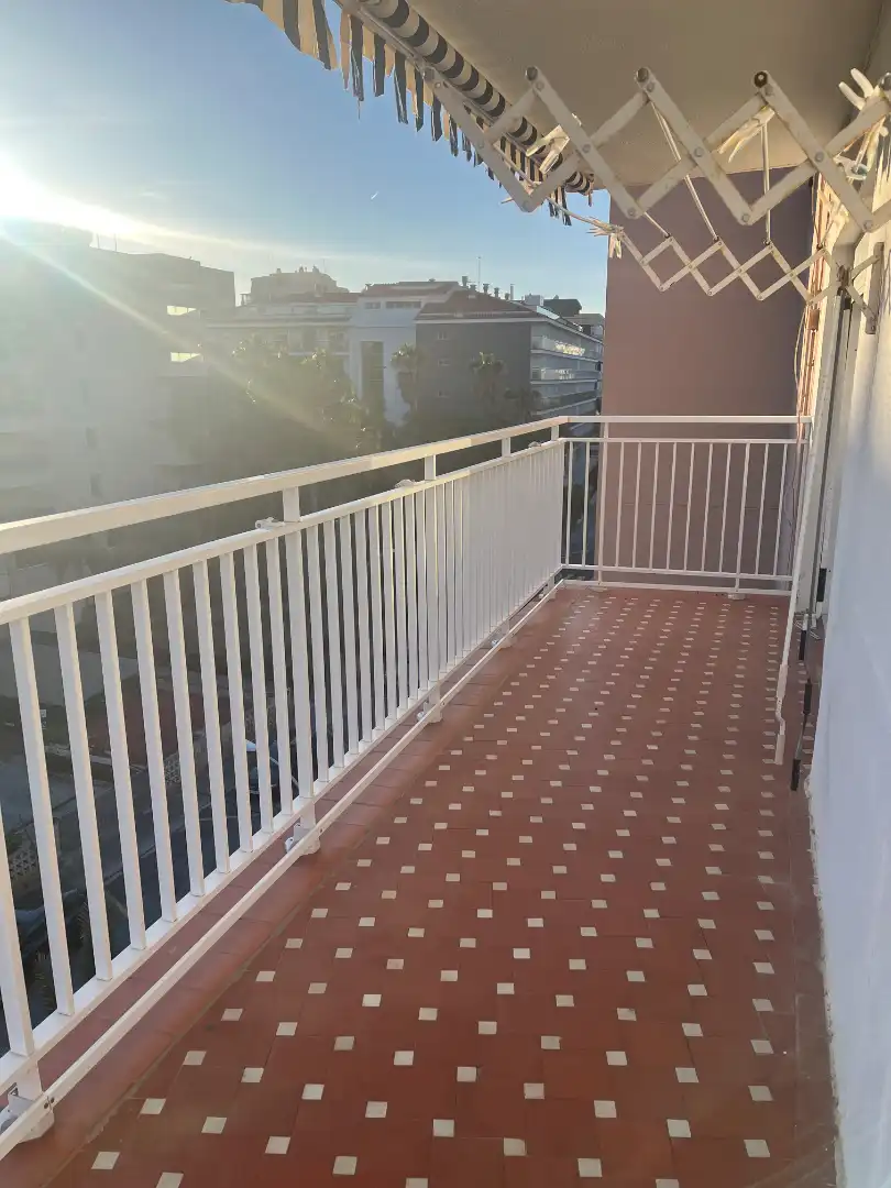 Piso con terraza en venta en Carrer de Falset, imagen 2