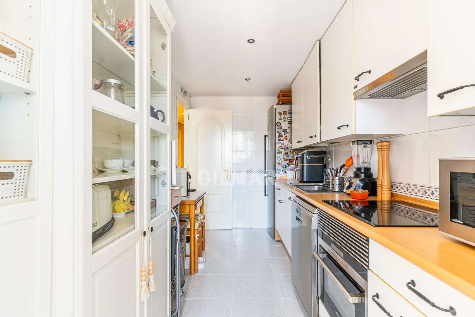 Kitchen of Flat for sale in Madrid  with Heating, Private garden and Storage room