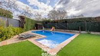 Exterior view of House or chalet for sale in Sant Cugat del Vallès  with Air Conditioner, Heating and Private garden