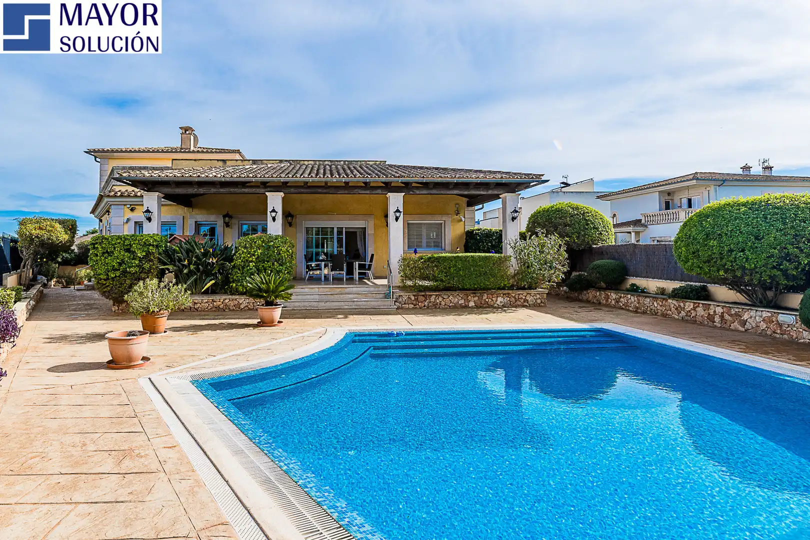 Piscina de Casa o xalet en venda en  Palma de Mallorca amb Aire condicionat, Calefacció i Jardí privat