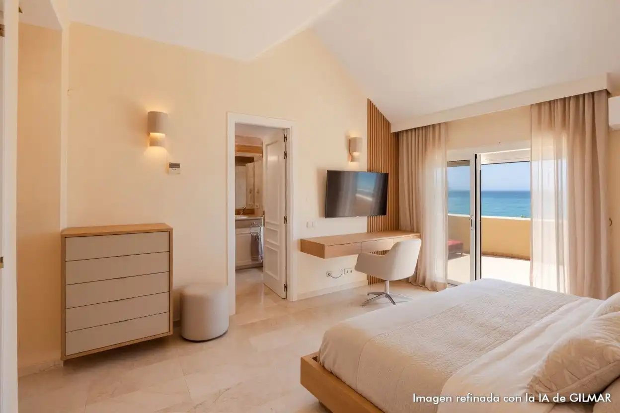 Schlafzimmer von Dachboden zum Verkauf in Marbella mit Klimaanlage, Heizung und Terrasse