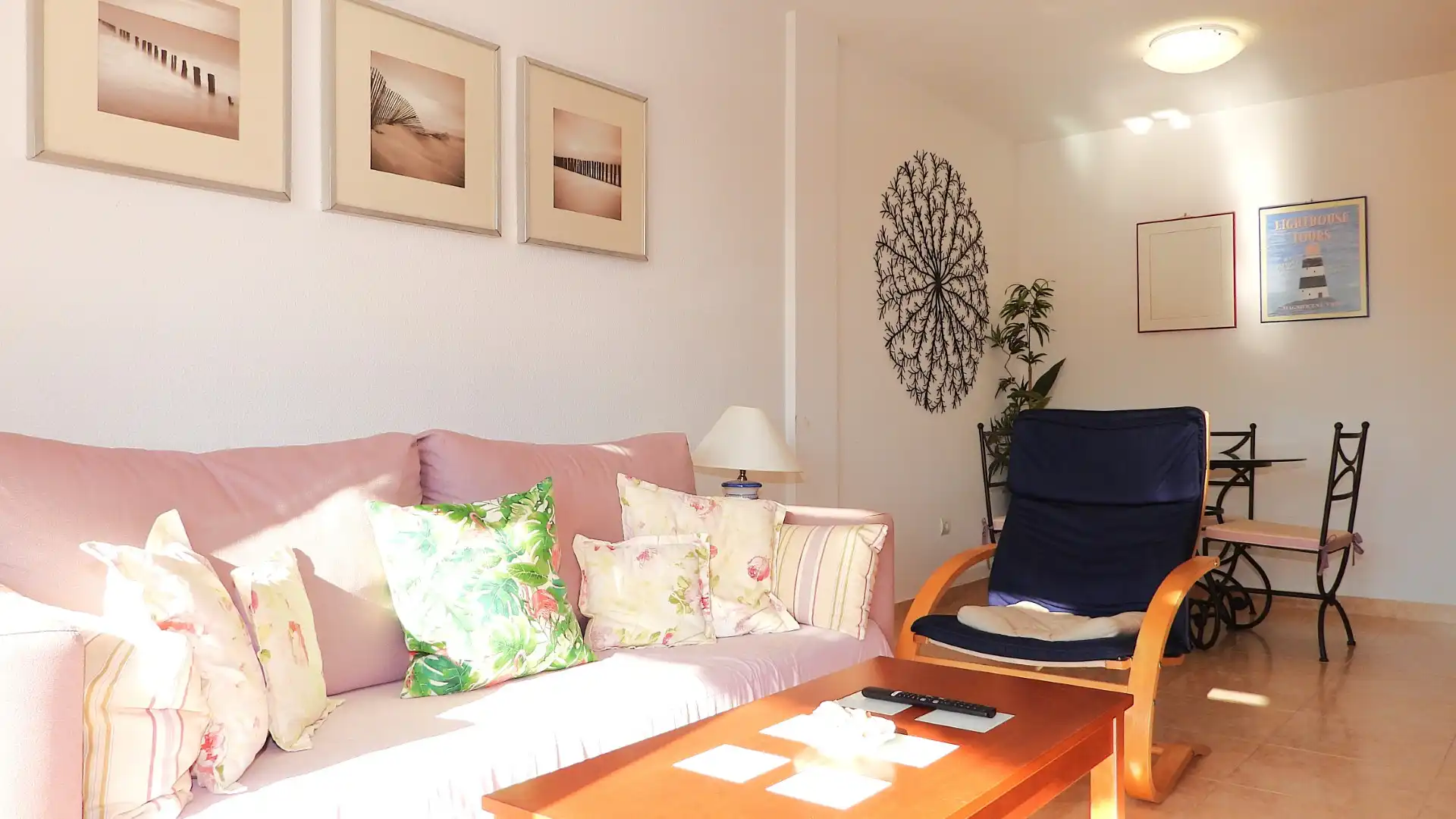 Sala de estar de Apartamento en venta en La Manga del Mar Menor con Calefacción, Terraza y Amueblado