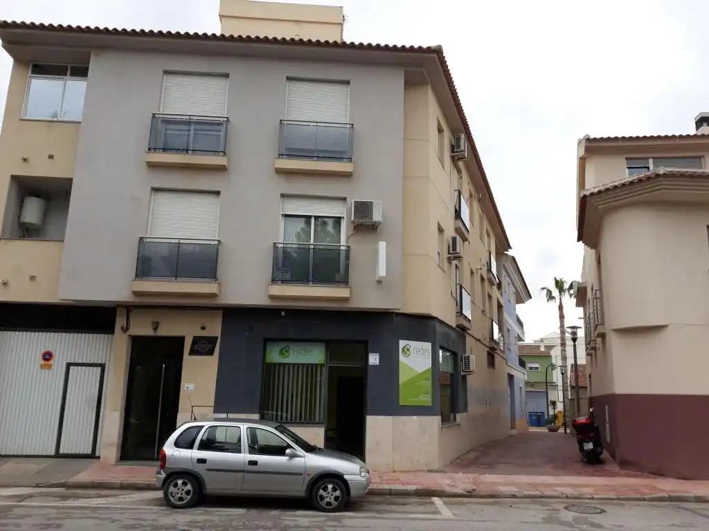 Vista exterior de Garatge en venda en Alhama de Murcia