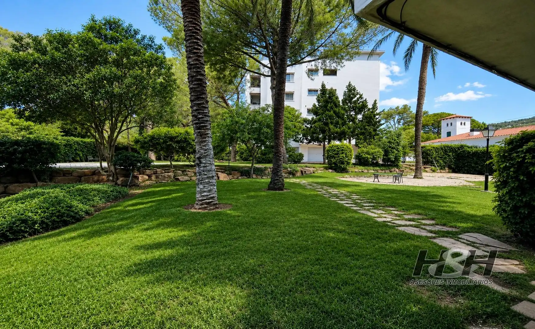 Jardín de Piso en venta en Náquera con Jardín privado, Terraza y Balcón