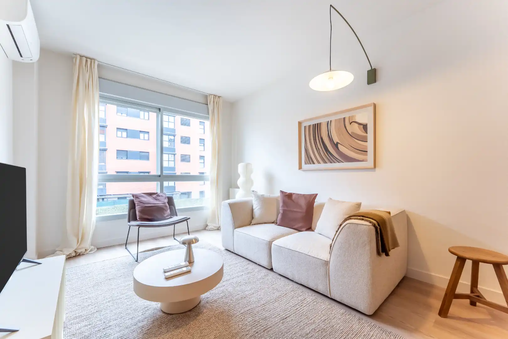 Living room of Flat for sale in Madrid  with Air Conditioner, Storage room and Community pool