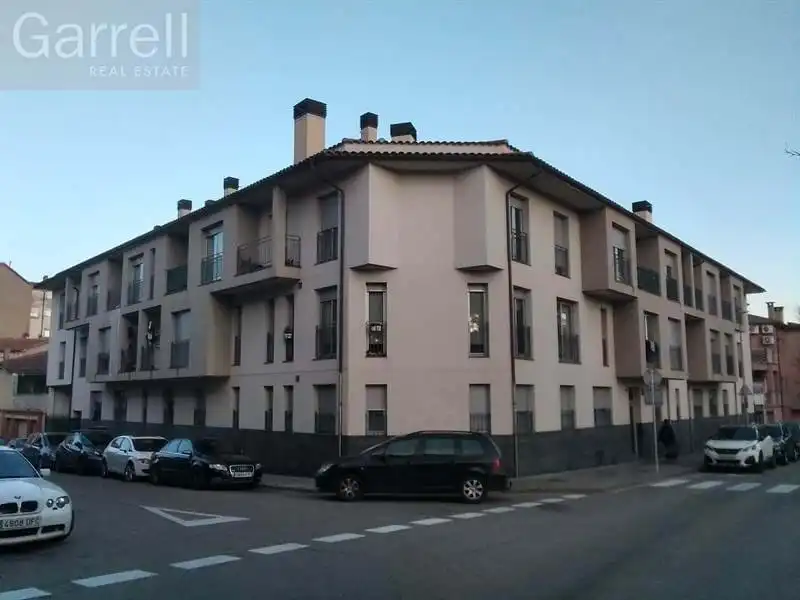Wohngebäude mit Aufzug zum Verkauf in Carrer TER 
 MANLLEU (BARCELONA), imagen 2