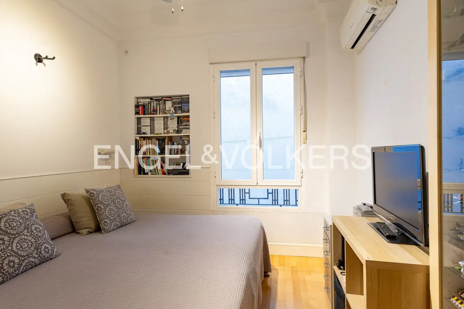 Habitación de Piso en venta en Madrid con Aire acondicionado y Calefacción