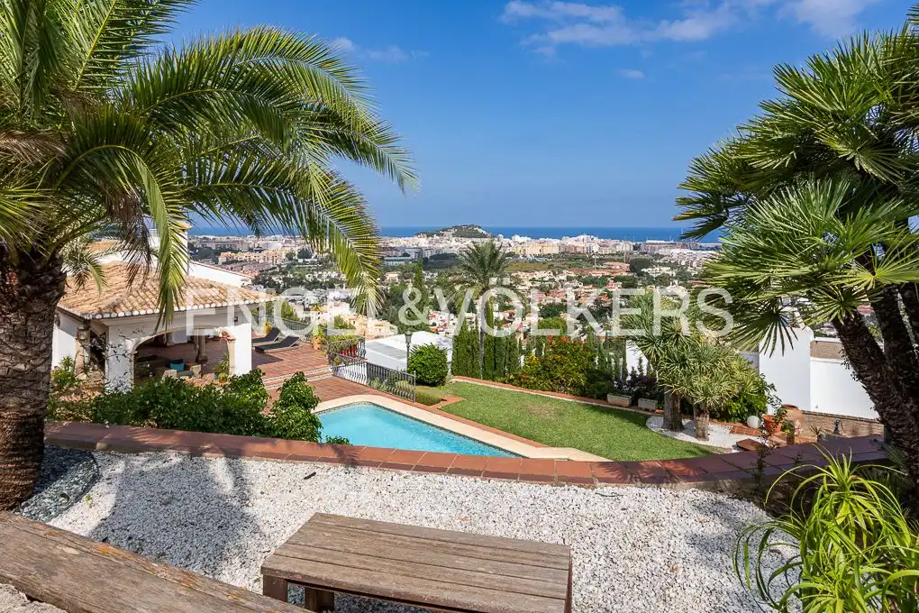 Casa con piscina in vendita a El Montgó, imagen 2