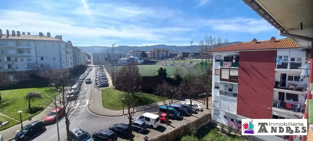 Parking de Piso en venta en Bermeo con Jardín privado, Trastero y Amueblado