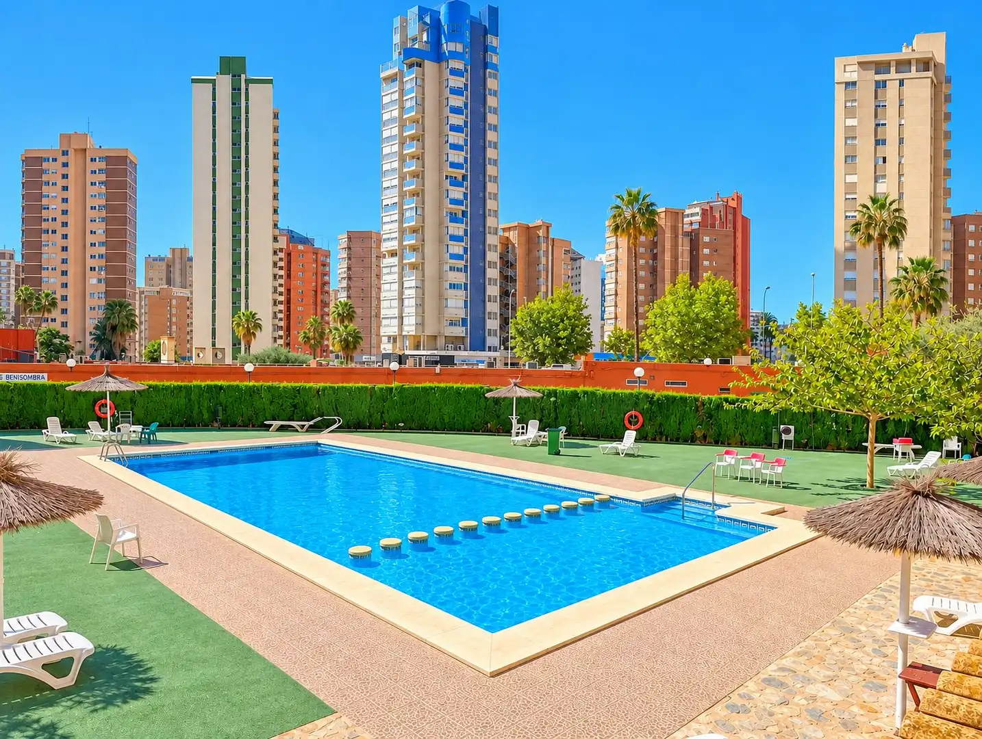 Attico con piscina in vendita a Calle Islandia
