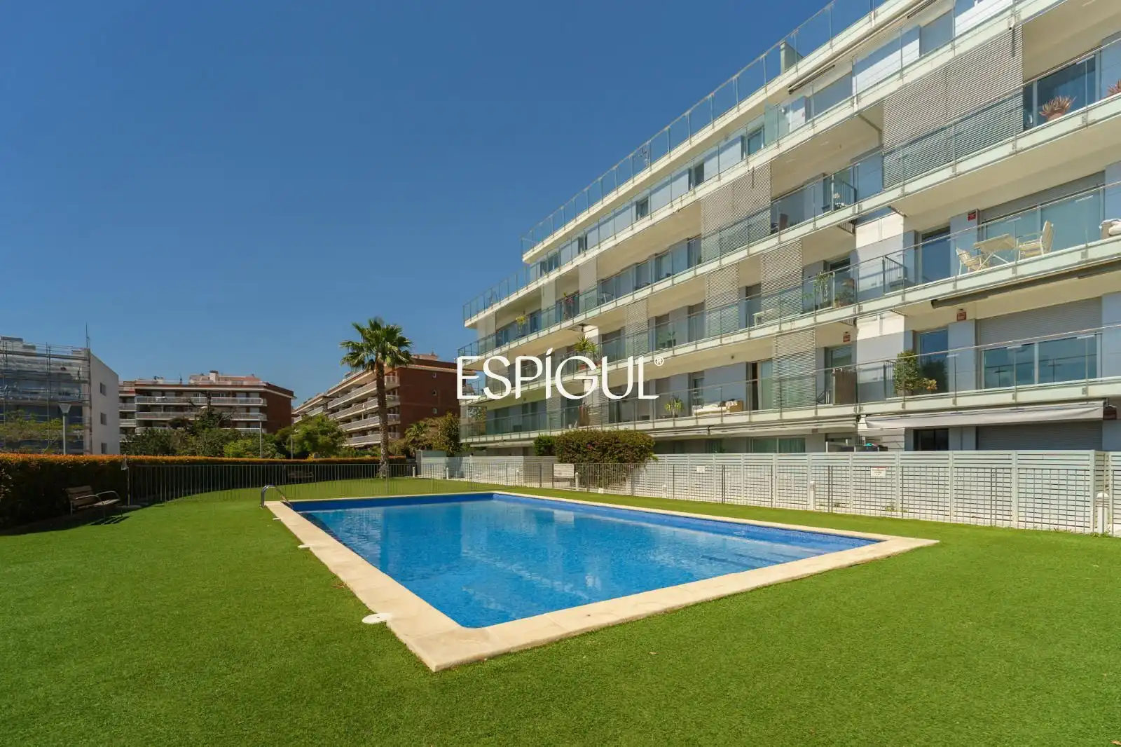 Swimming pool of Flat for sale in Sant Andreu de Llavaneres  with Air Conditioner, Heating and Parquet flooring