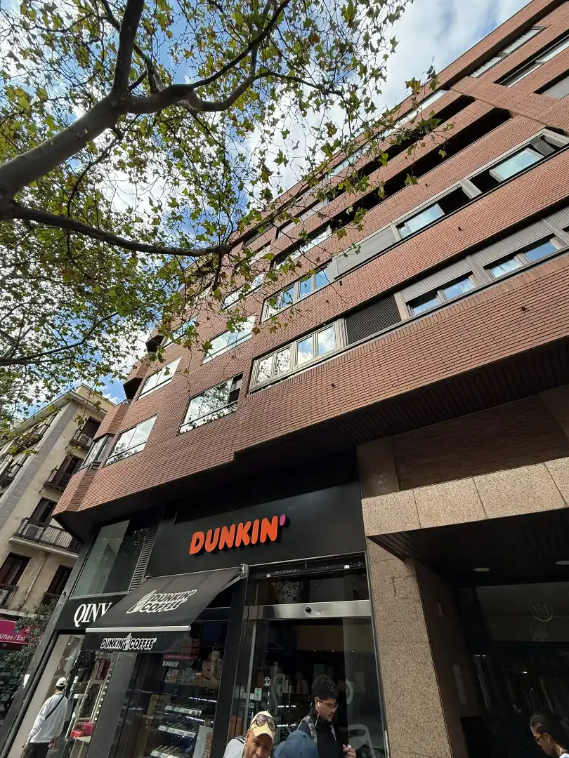 Außenansicht von Wohnung zur Miete in Madrid mit Heizung, Terrasse und Möbliert