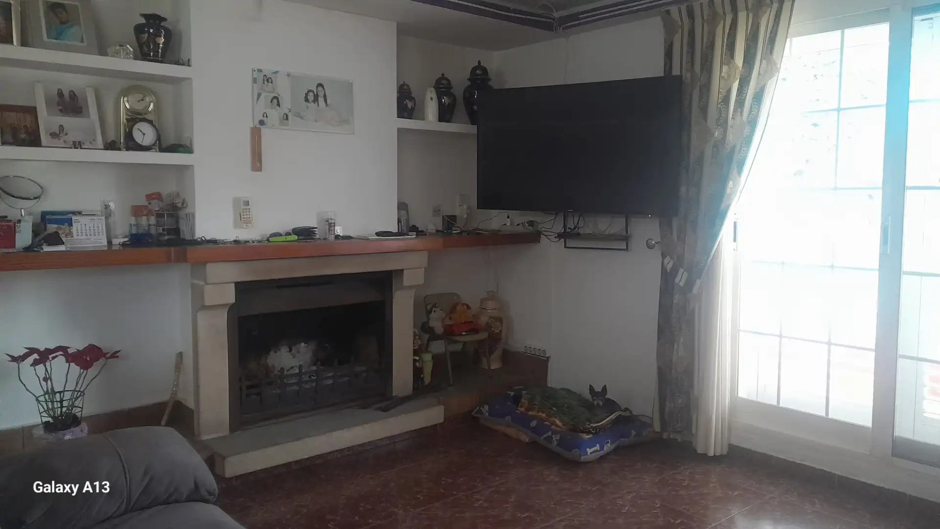 Sala d'estar de Casa o xalet en venda en L'Eliana amb Calefacció, Jardí privat i Terrassa