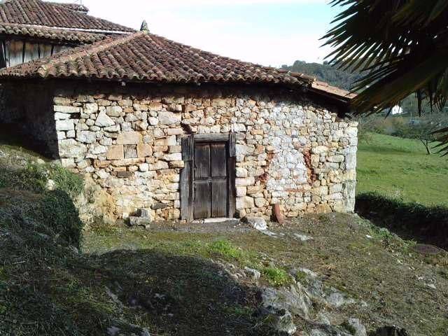 Casa-chalet en Venta en Grado