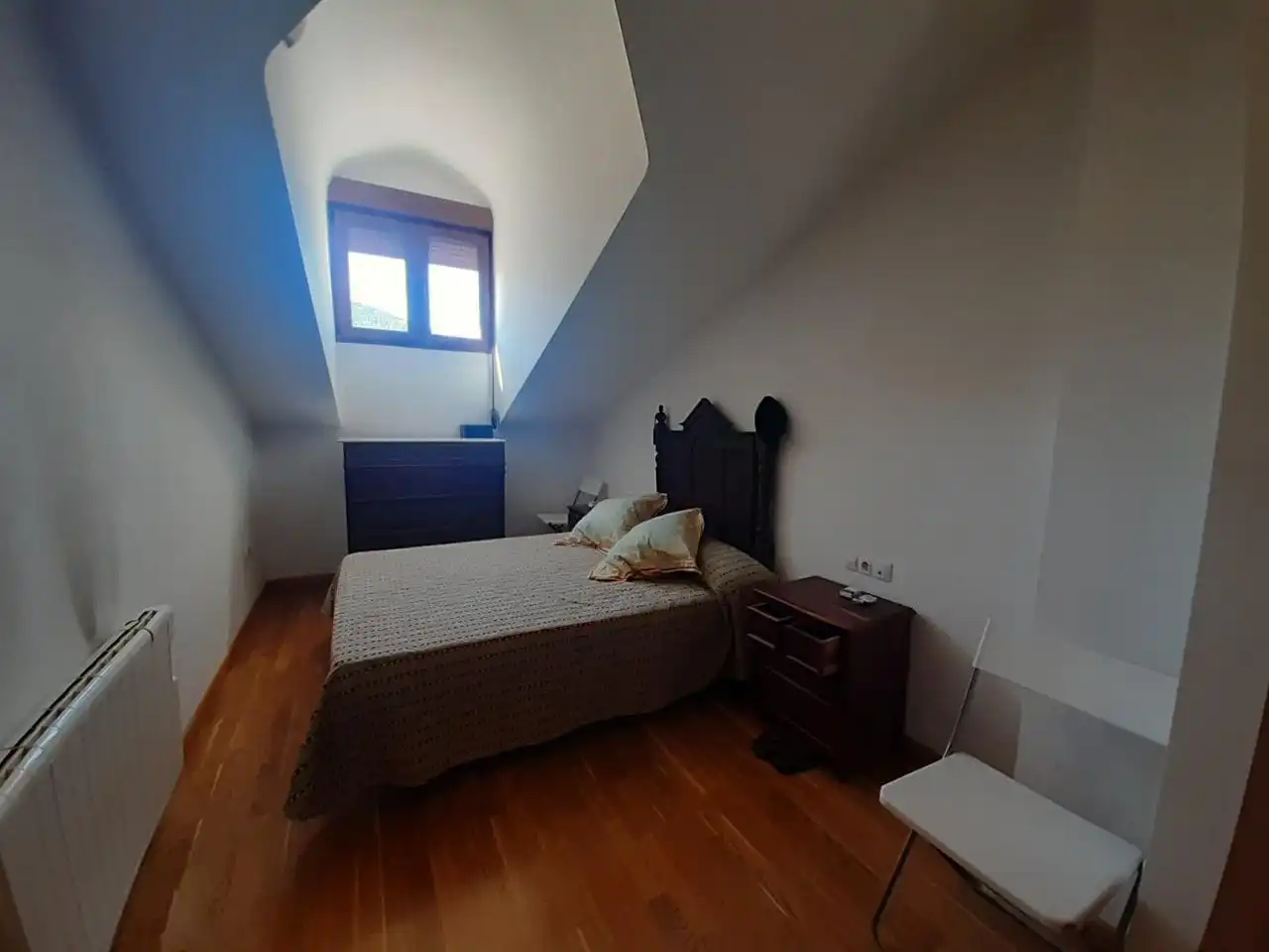Habitación de Piso en venta en Bronchales con Parquet, Terraza y Trastero
