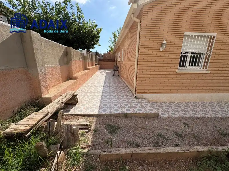 Exterior view of Houses for sale in Roda de Berà  with Air Conditioner, Heating and Terrace