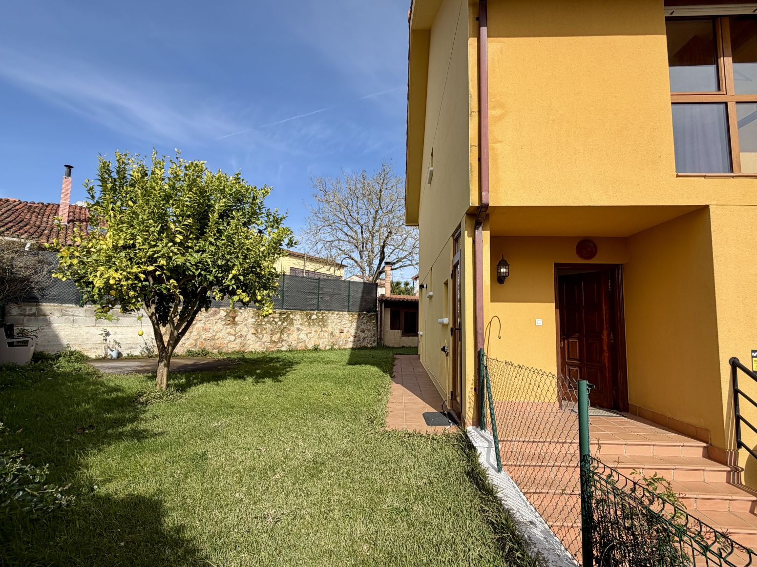 Jardí de Casa adosada en venda en Penagos amb Calefacció, Jardí privat i Terrassa