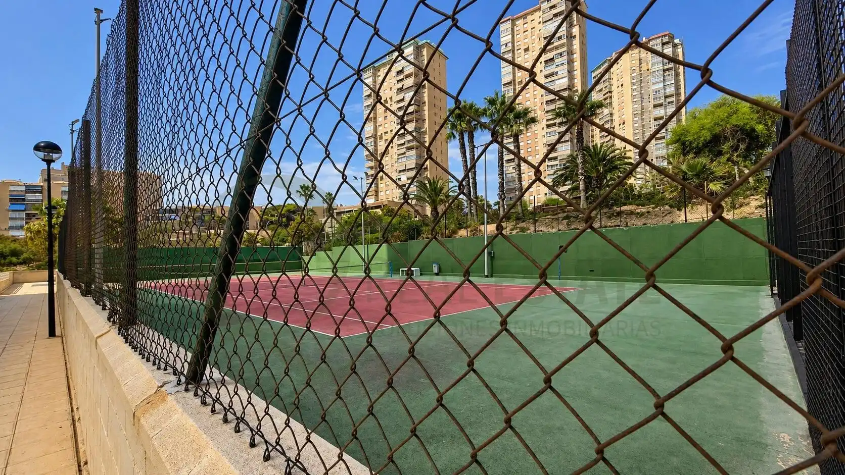 Vista exterior de Piso en venta en El Campello