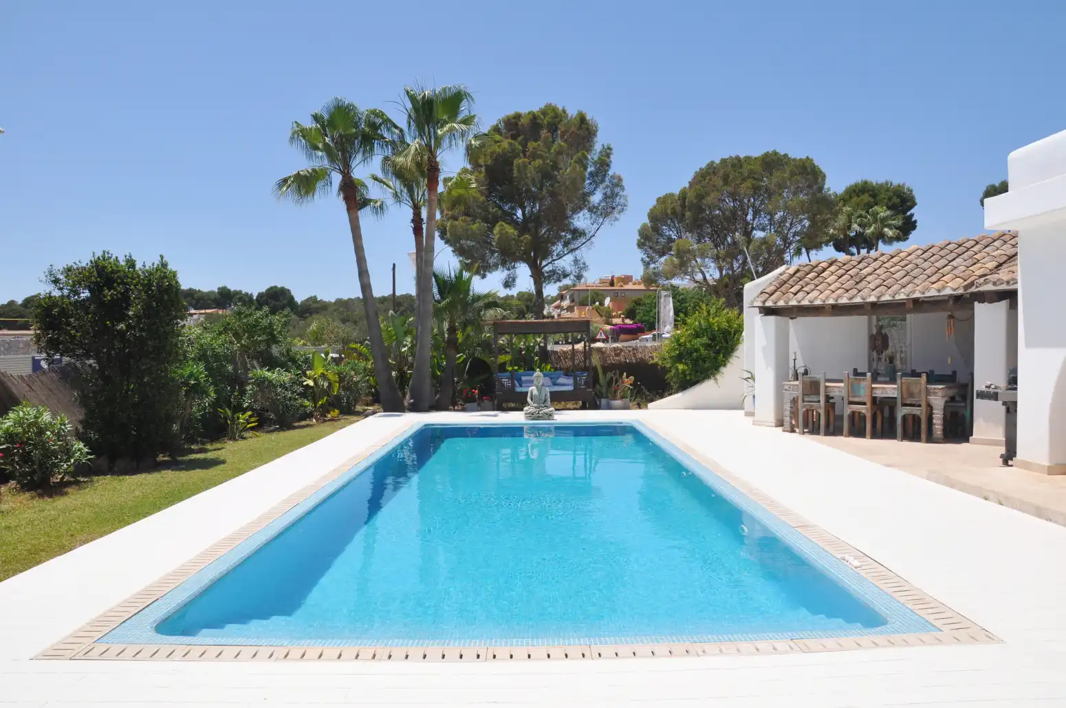 Swimming pool of Houses for sale in Calvià  with Air Conditioner, Terrace and Swimming Pool
