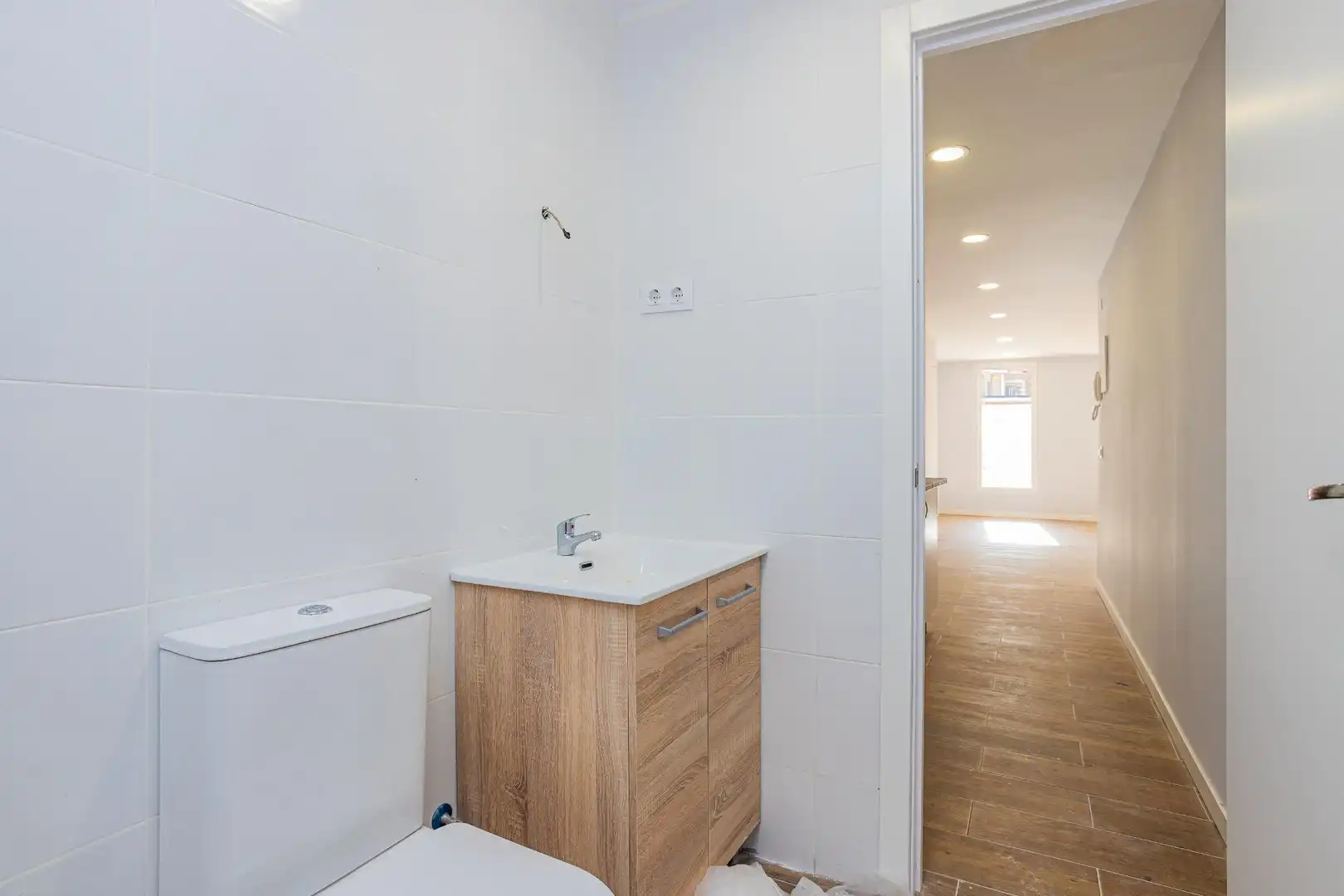 Baño de Estudio en venta en Alcobendas con Calefacción y Amueblado