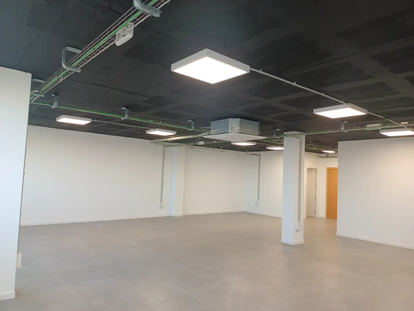 Büro zur Miete in Lleida mit Klimaanlage und Heizung