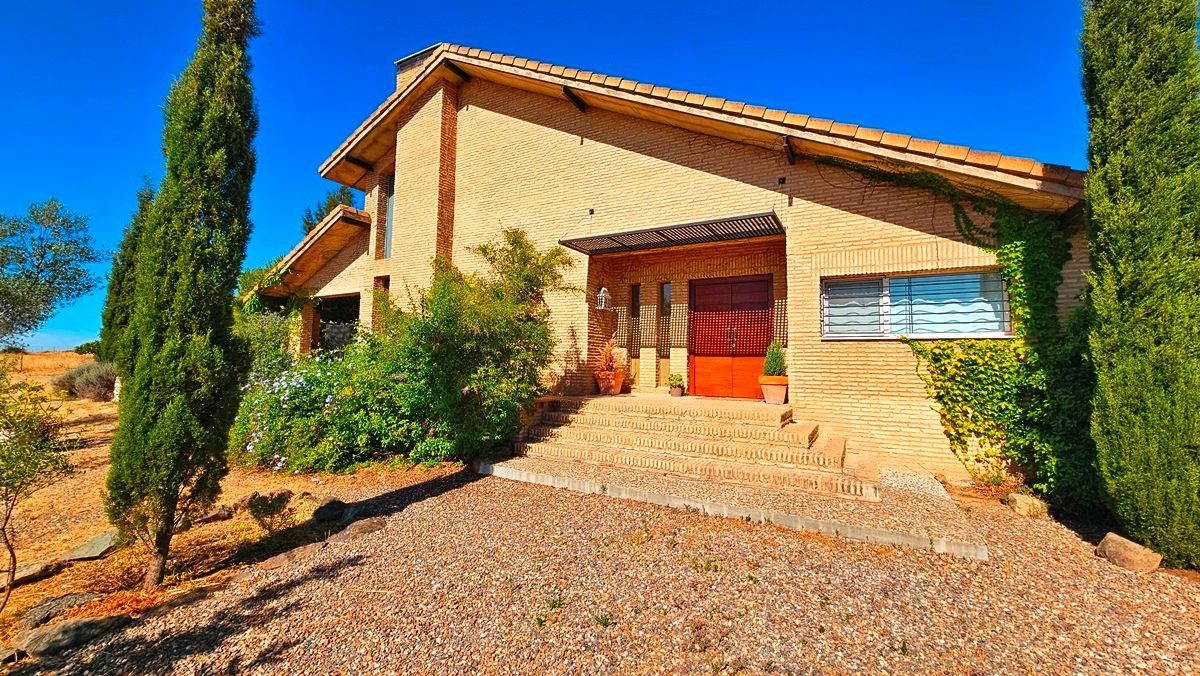 Vista exterior de Casa o chalet en venta en El Madroño con Aire acondicionado y Jardín privado