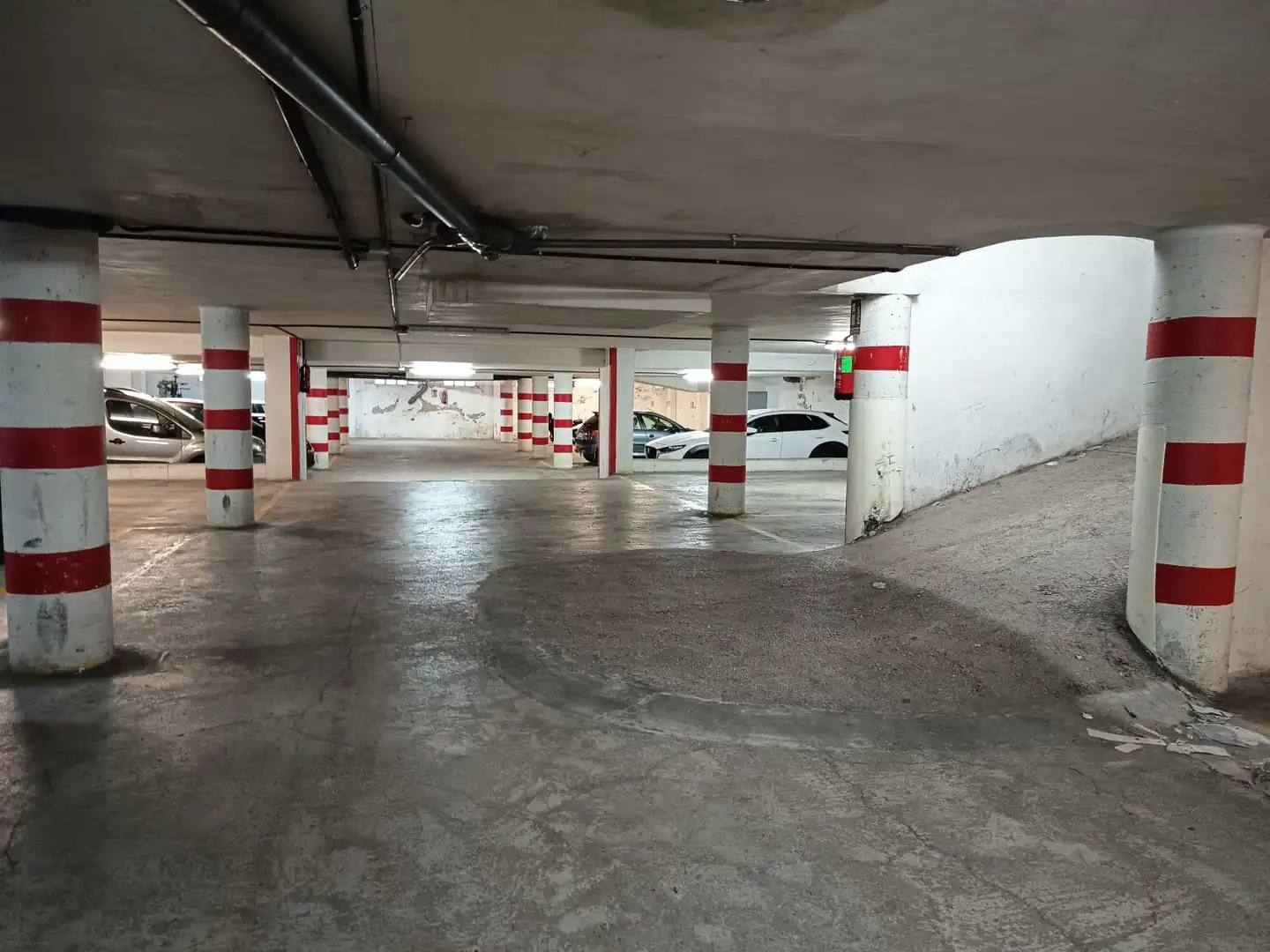 Parkplatz zum Verkauf in AGUSTINA ARAGO 40, imagen 5