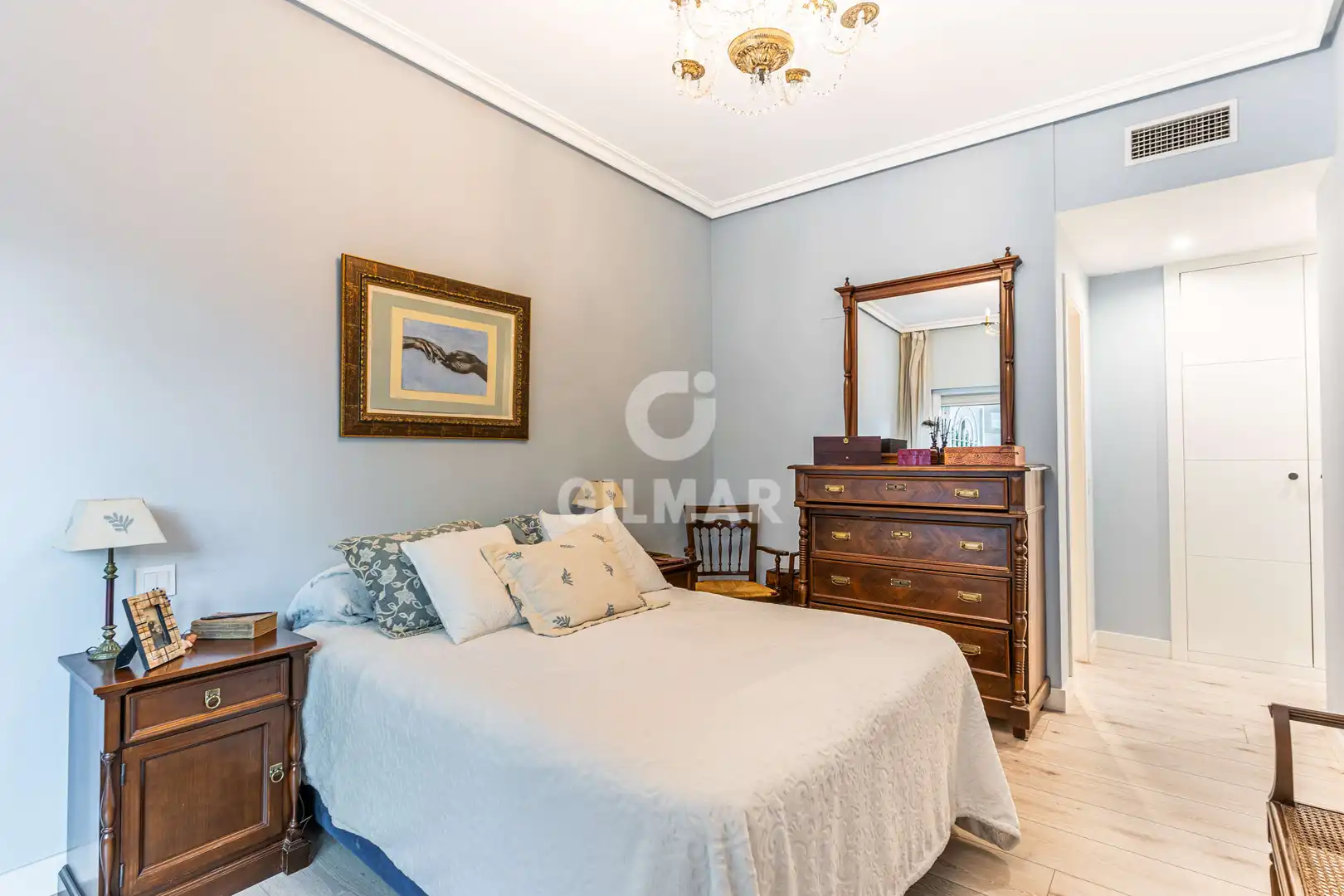 Bedroom of Ground floor for sale in Pozuelo de Alarcón  with Heating, Private garden and Storage room