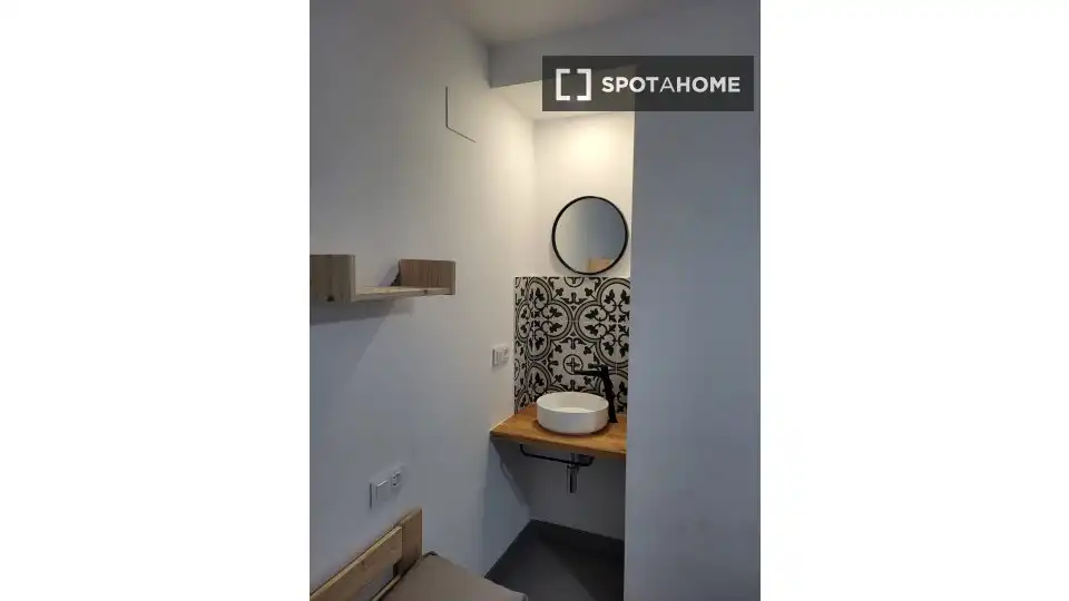 Habitación de Piso de alquiler en Alicante / Alacant con Aire acondicionado, Calefacción y Amueblado