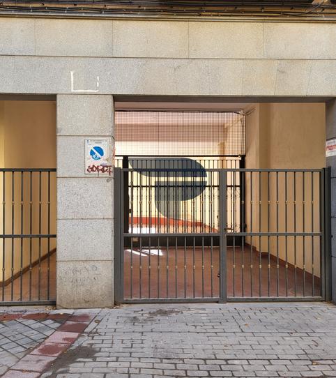 Foto 2 de Garatge de lloguer a Calle de Canarias, 6, Palos de Moguer, Madrid