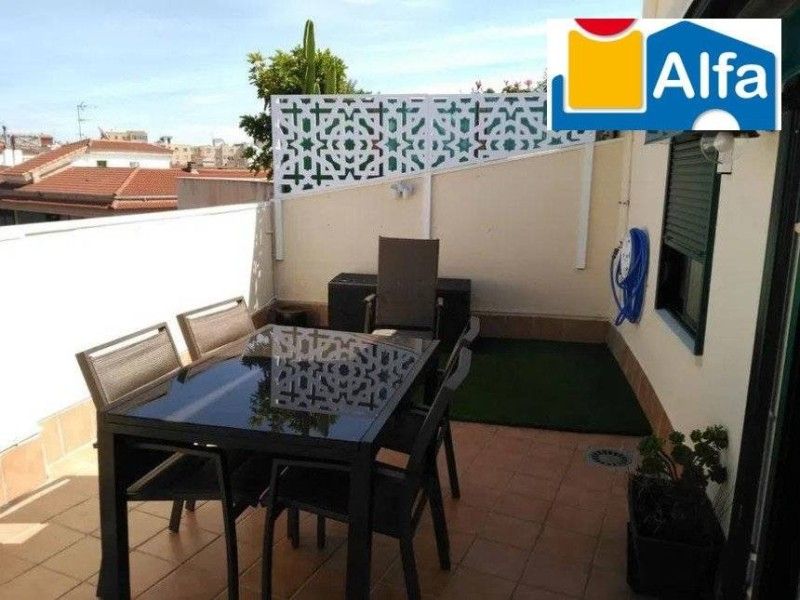 Terrassa de Àtic en venda en Cáceres Capital amb Aire condicionat, Calefacció i Jardí privat