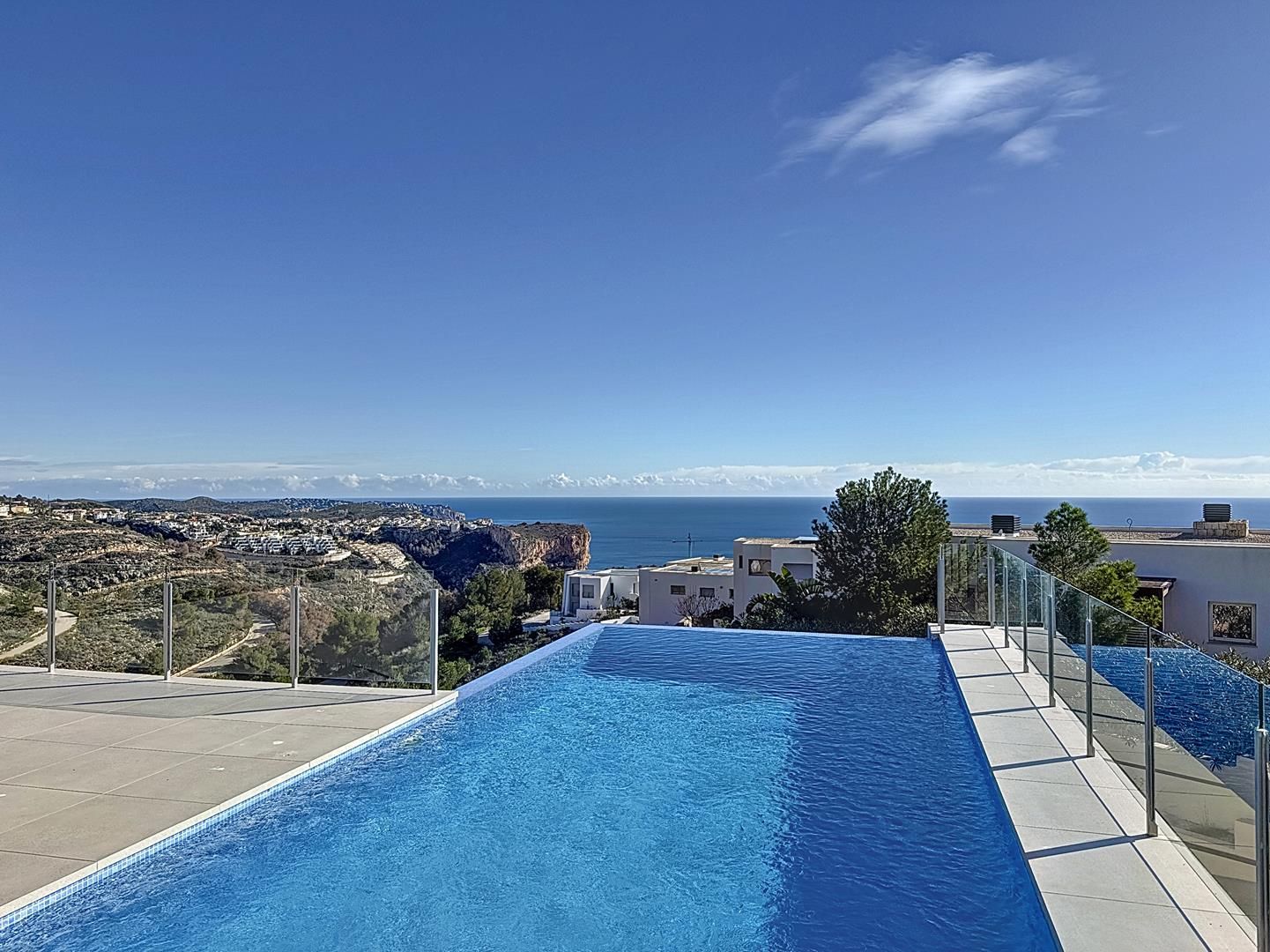 Piscina de Casa o xalet en venda en Benitachell / El Poble Nou de Benitatxell amb Aire condicionat, Calefacció i Jardí privat