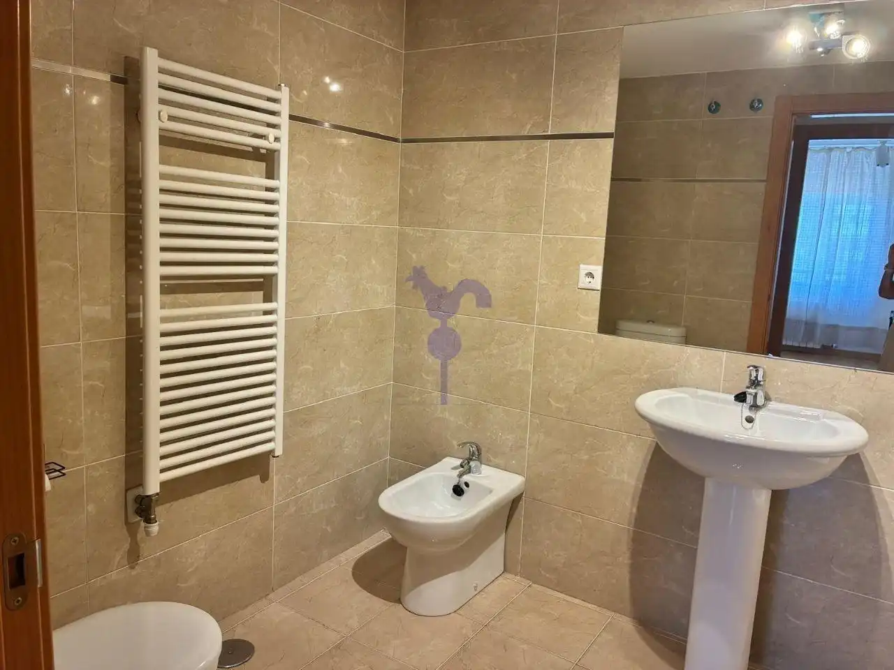 Bathroom of Apartments for rent in León Capital   with Heating, Parquet flooring and Terrace