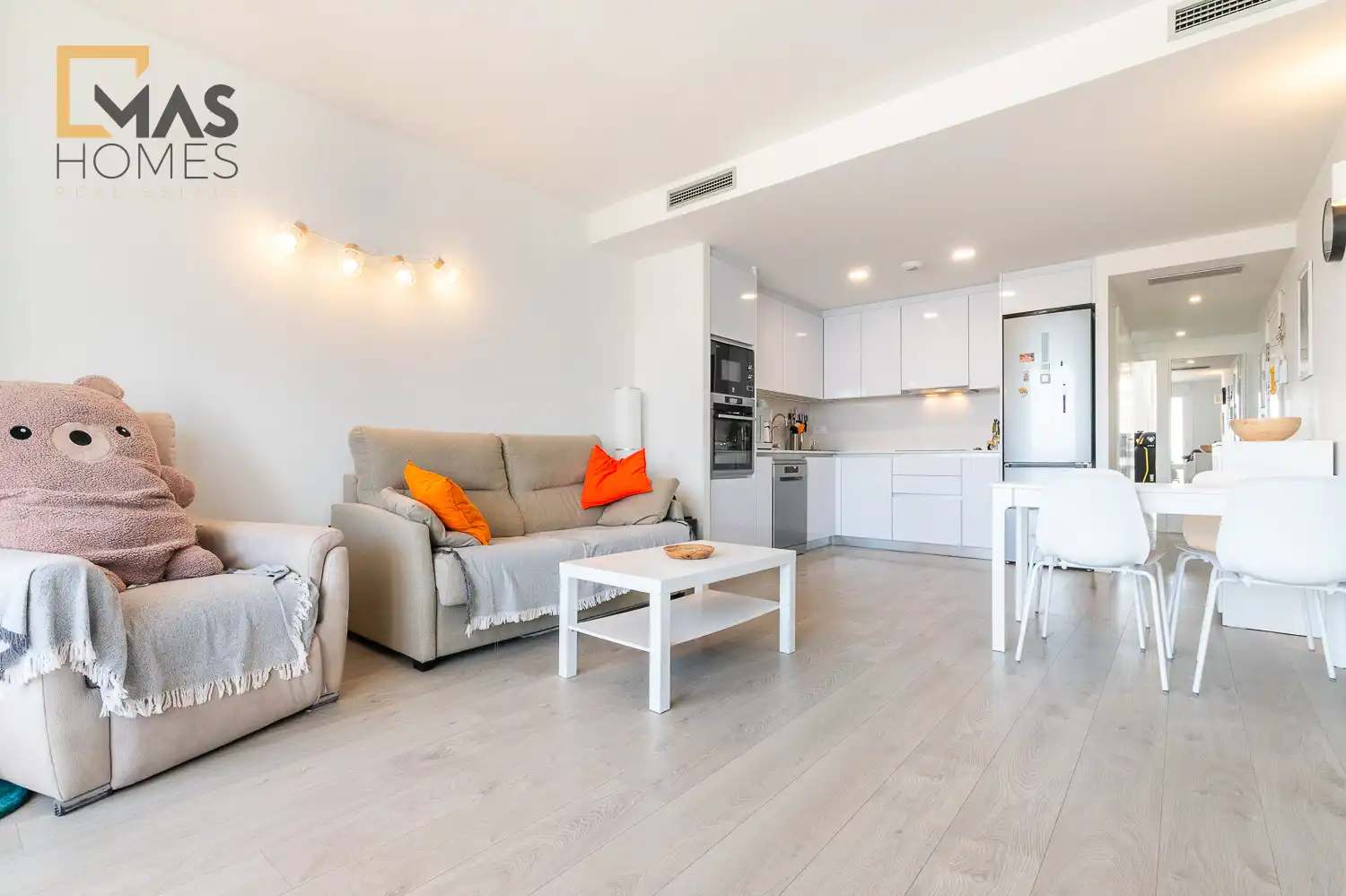 Sala de estar de Ático en venta en Salou con Aire acondicionado, Calefacción y Jardín privado