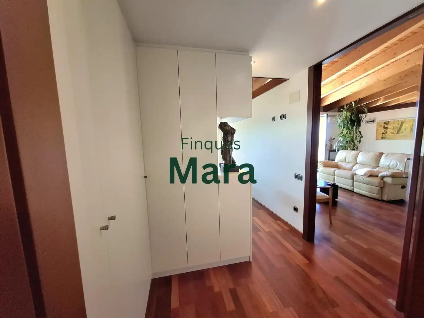 Casa o chalet en venta en Sant Boi de Llobregat con Aire acondicionado, Calefacción y Jardín privado
