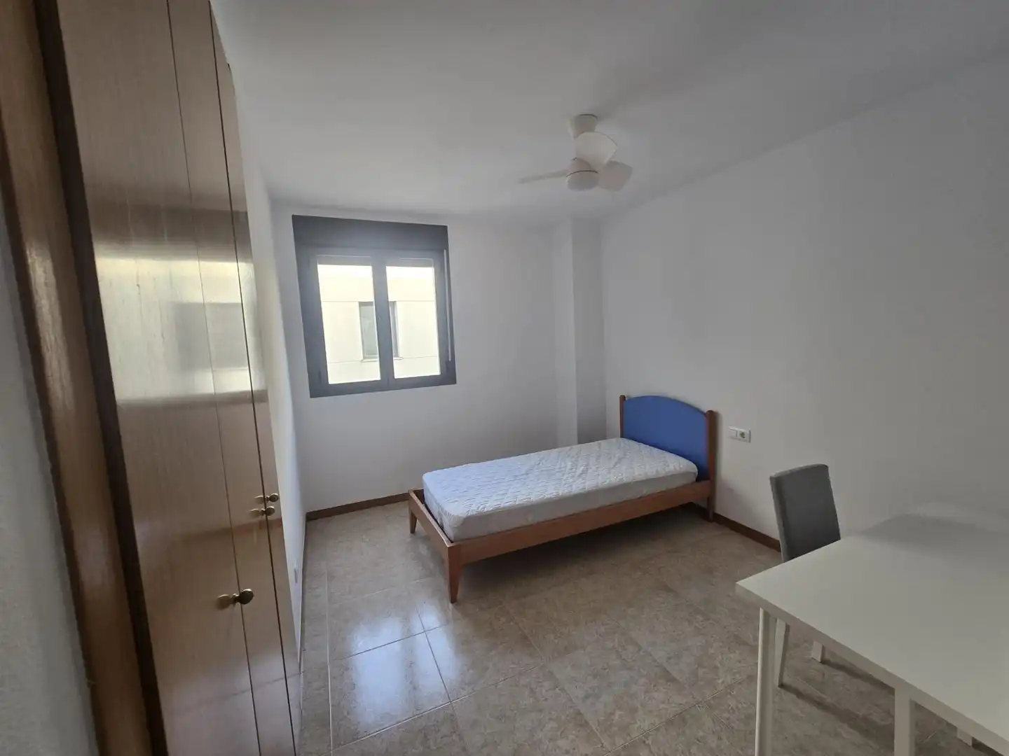 Flat with lift to rent in Oeste, imagen 3