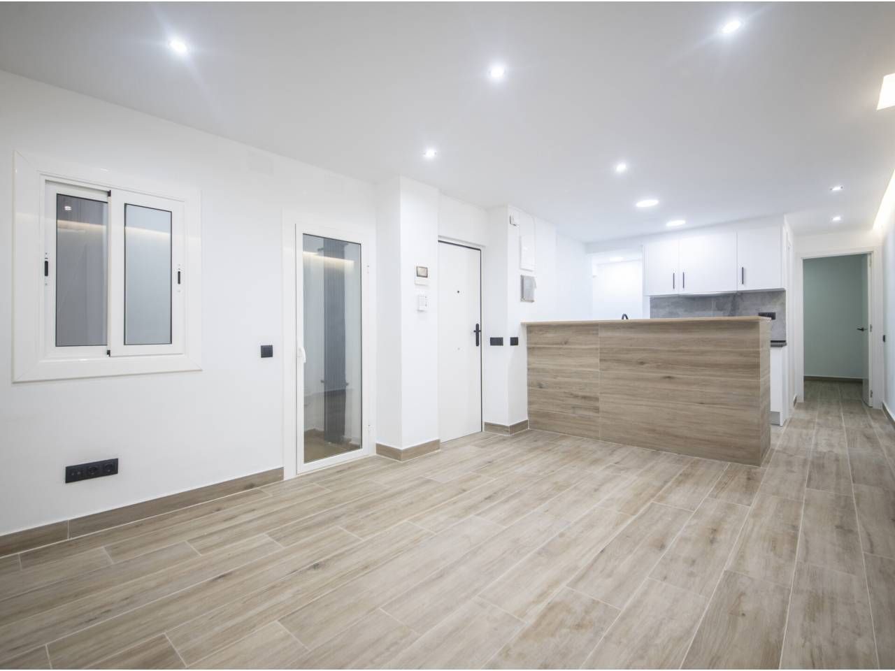 Study for sale in  Barcelona Capital  with Parquet flooring