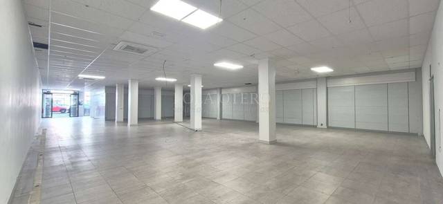 Local comercial en Alquiler en Arrancapins