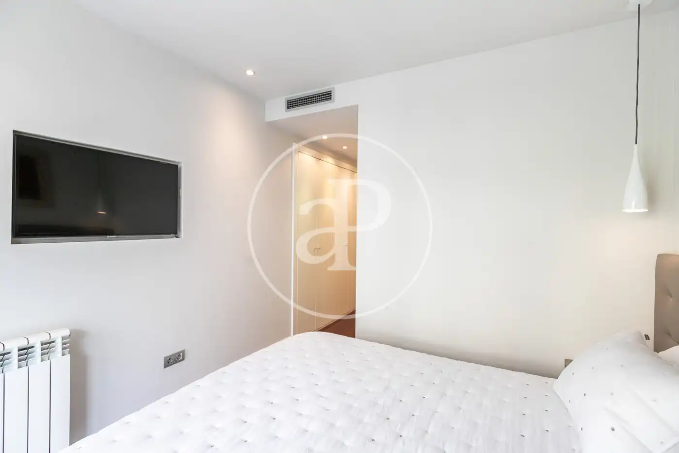 Bedroom of Flat for sale in Barcelona  with Air Conditioner, Heating and Terrace