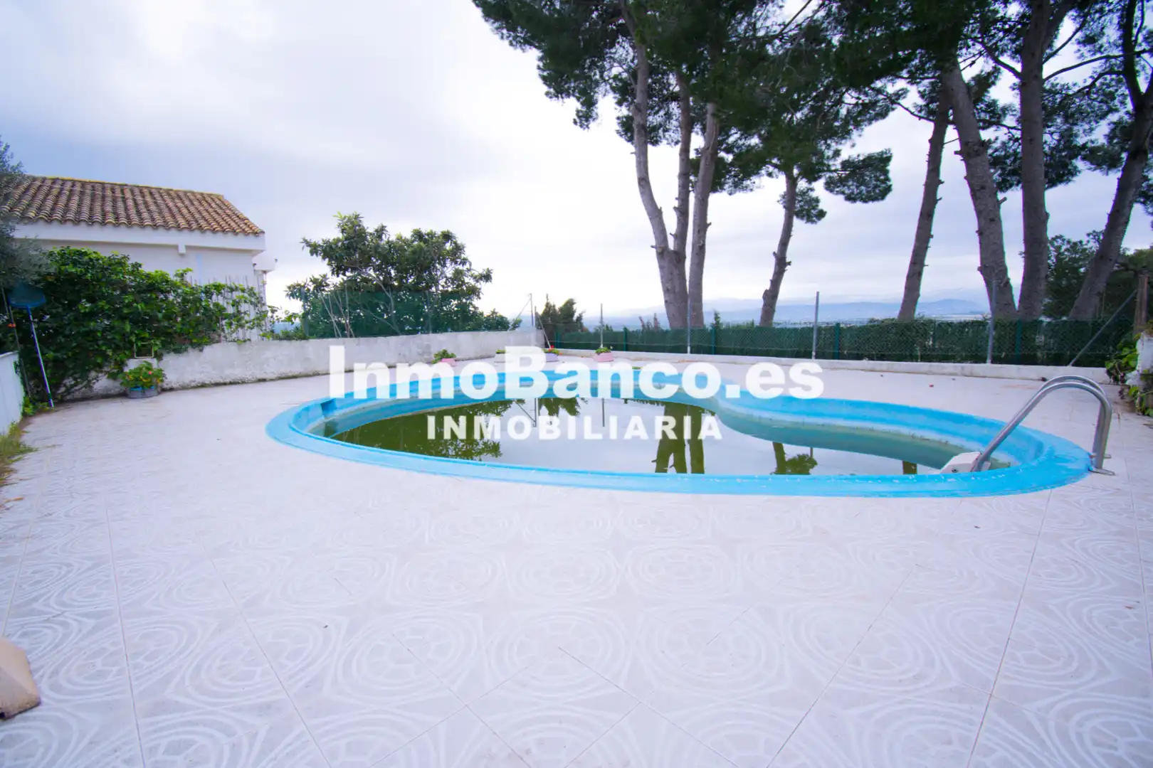 Piscina de Casa o xalet en venda en Torrent amb Aire condicionat, Calefacció i Jardí privat