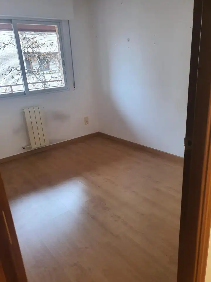 Habitación de Piso de alquiler en Zaragoza con Calefacción, Parquet y Terraza