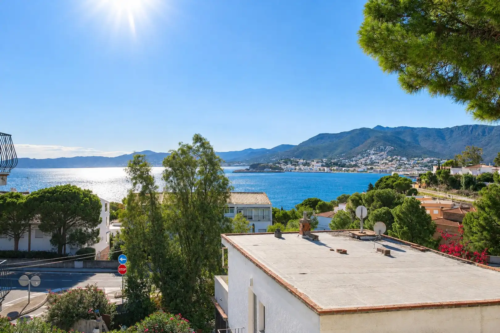 Exterior view of Flat for sale in Grifeu - Cap Ras - Els Estanys - Sant Genís