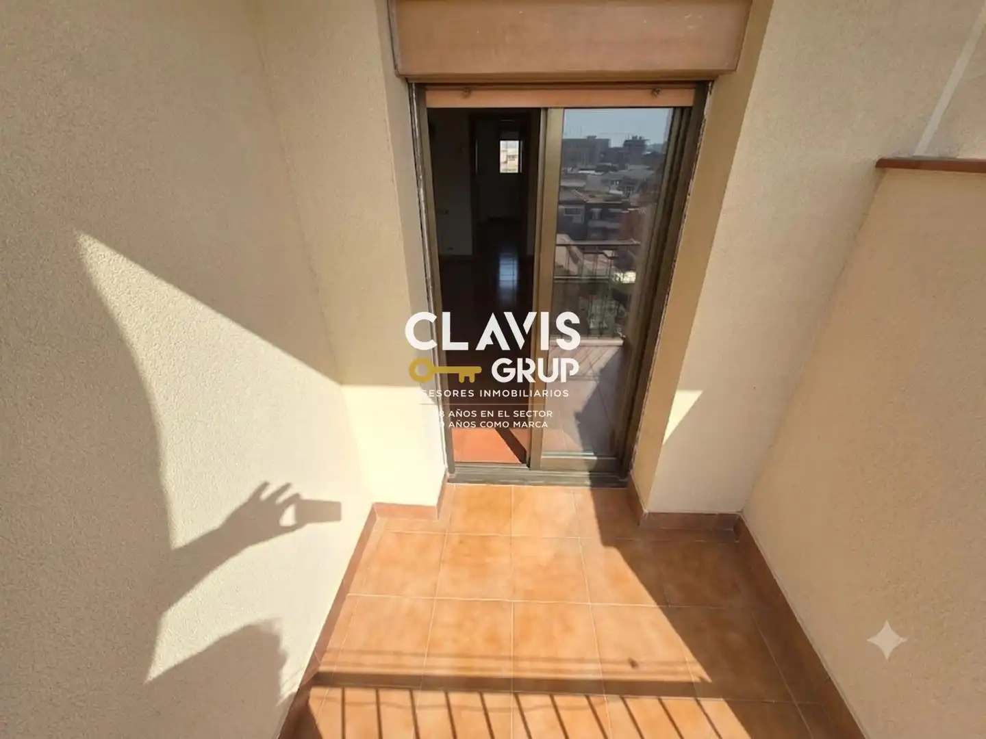 Balcony of Flat for sale in Barcelona  with Heating, Terrace and Alarm