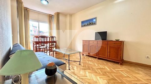 Foto 2 de Apartamento de alquiler en De Conos, Simancas, Madrid Capital