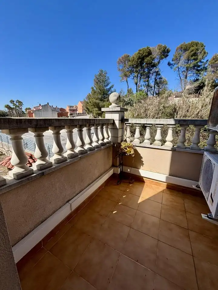 Terraza de Casa adosada en venta en Valls con Aire acondicionado, Calefacción y Jardín privado